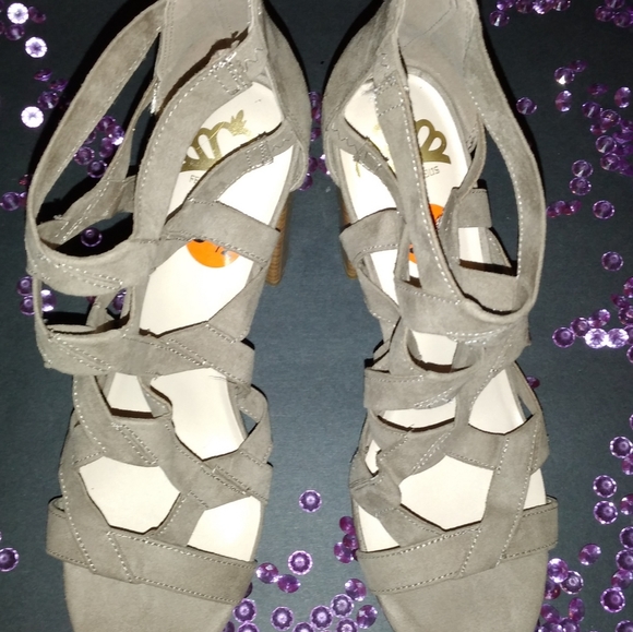 Strapped Hells - Picture 5 of 10